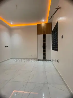 3bdrm Apartment in Lakeside, Adenta for rent