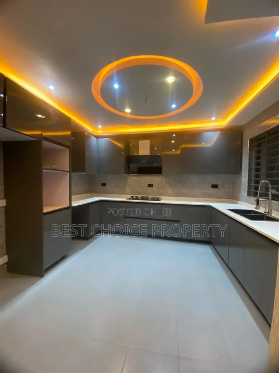3bdrm Apartment in Lakeside, Adenta for rent