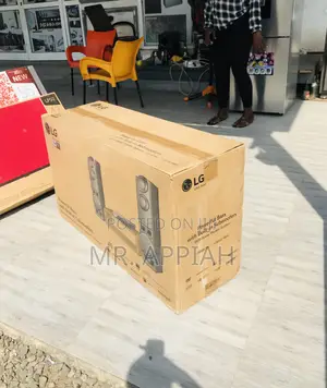 Wireless LG LHD687 Electric Sound Bar System.