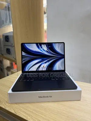 New Laptop Apple MacBook Air 2023 M2 8GB Apple M2 SSD 256GB