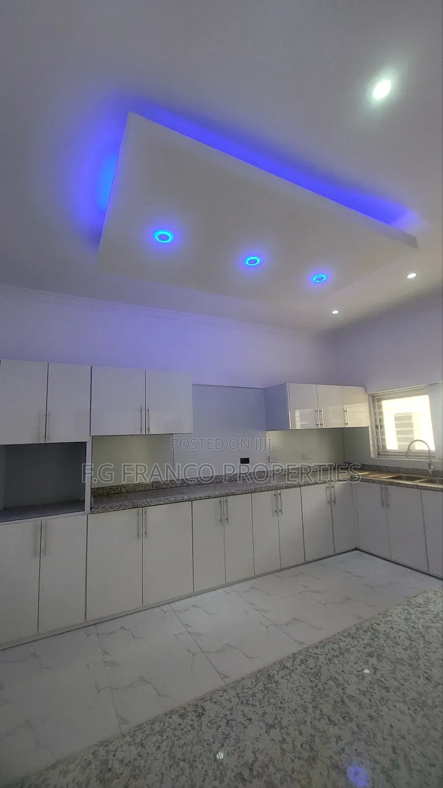 5bdrm House in Kg. Franco, Spintex for rent