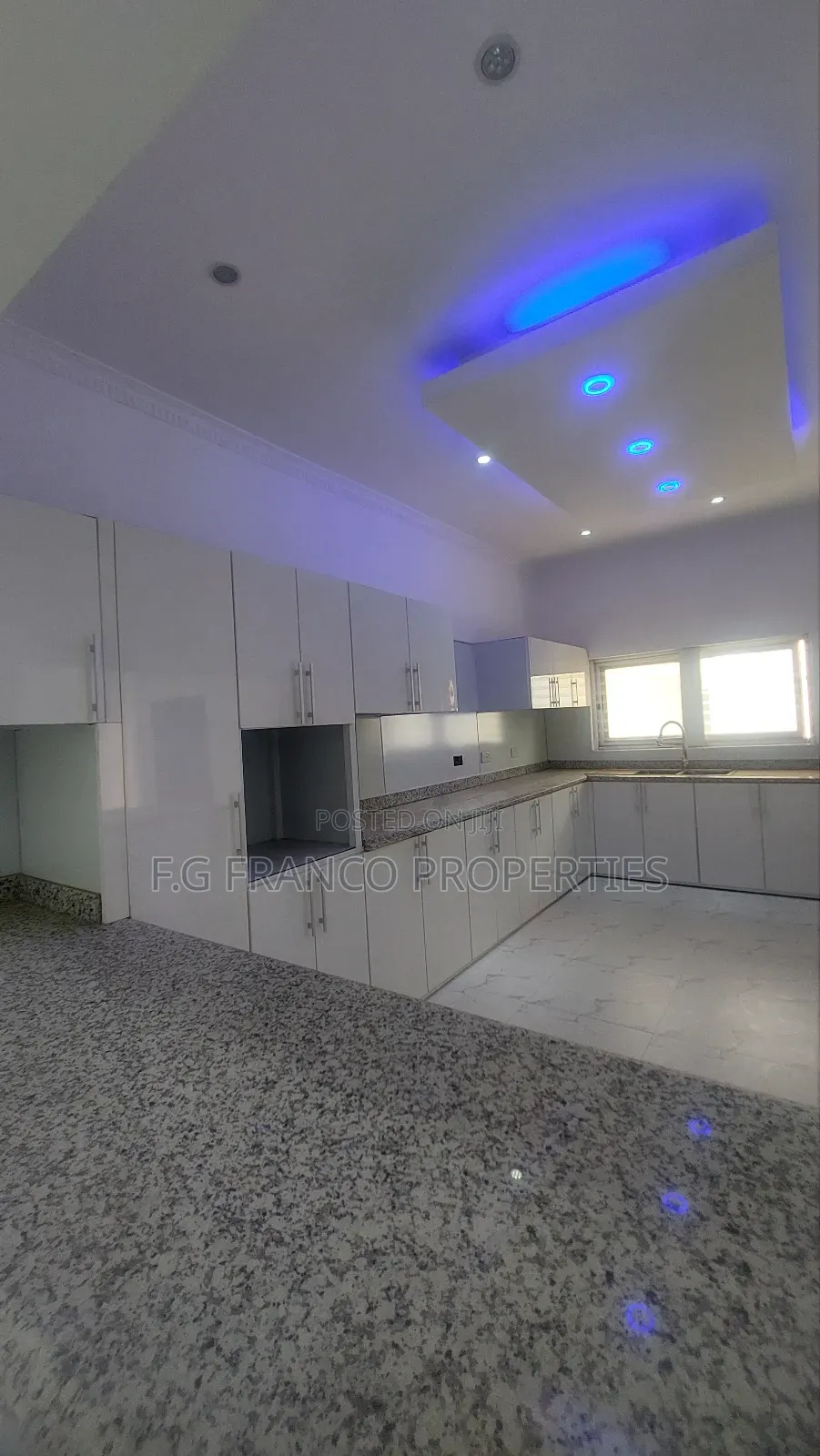 5bdrm House in Kg. Franco, Spintex for rent