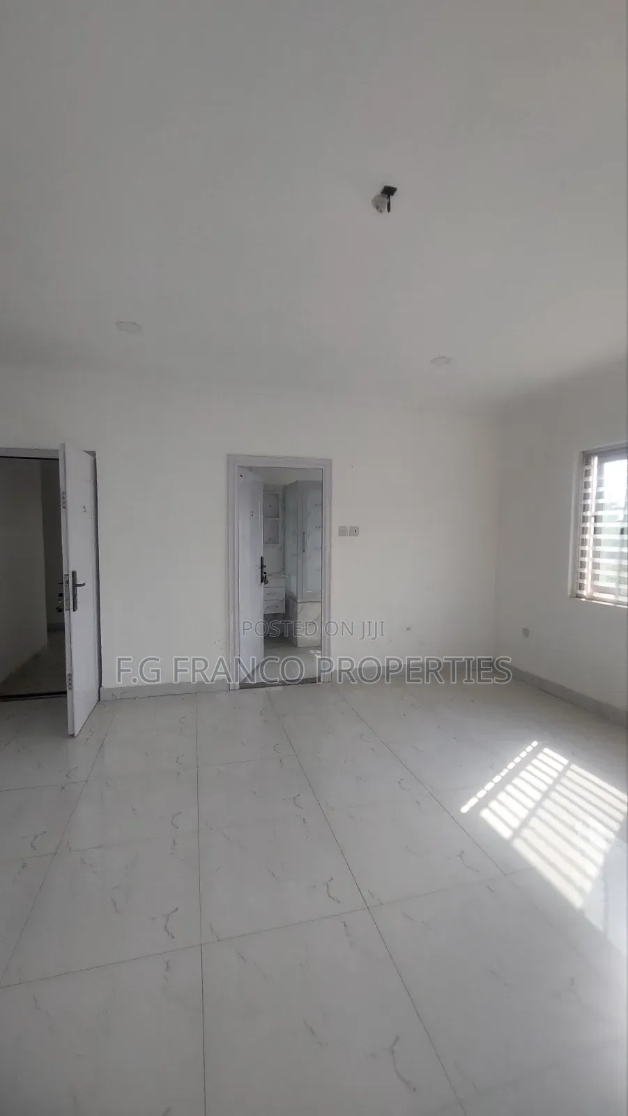 5bdrm House in Kg. Franco, Spintex for rent