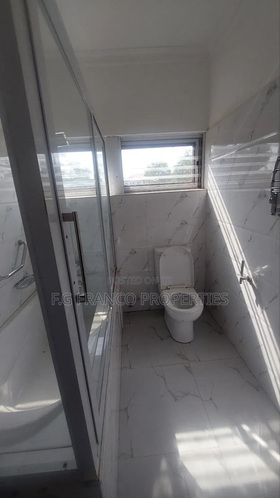 5bdrm House in Kg. Franco, Spintex for rent