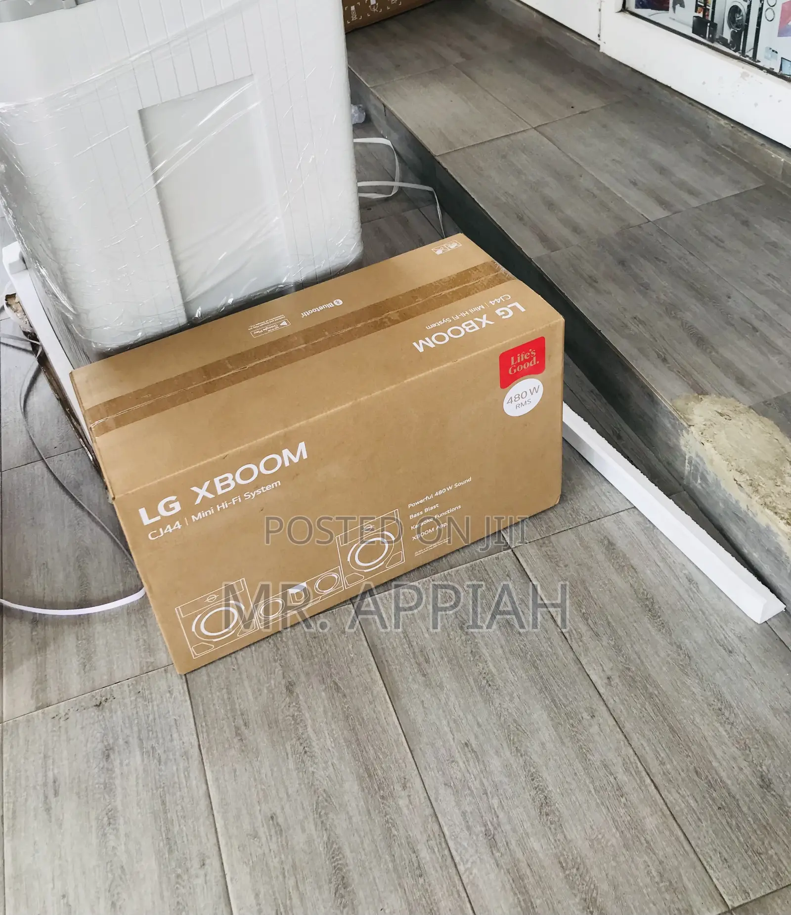 Authentic LG CJ44 Wireless Sound Bar System(Black) 