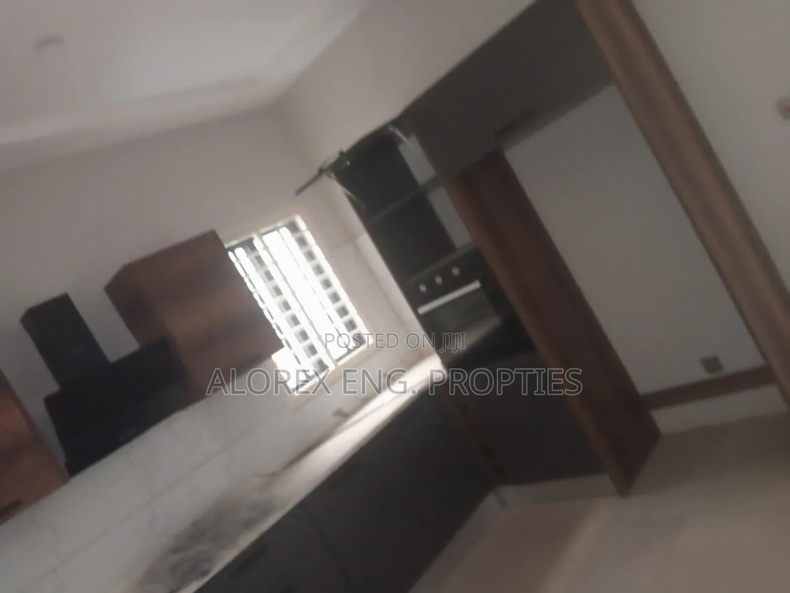 4bdrm House in $650 Executive, Oyarifa for rent