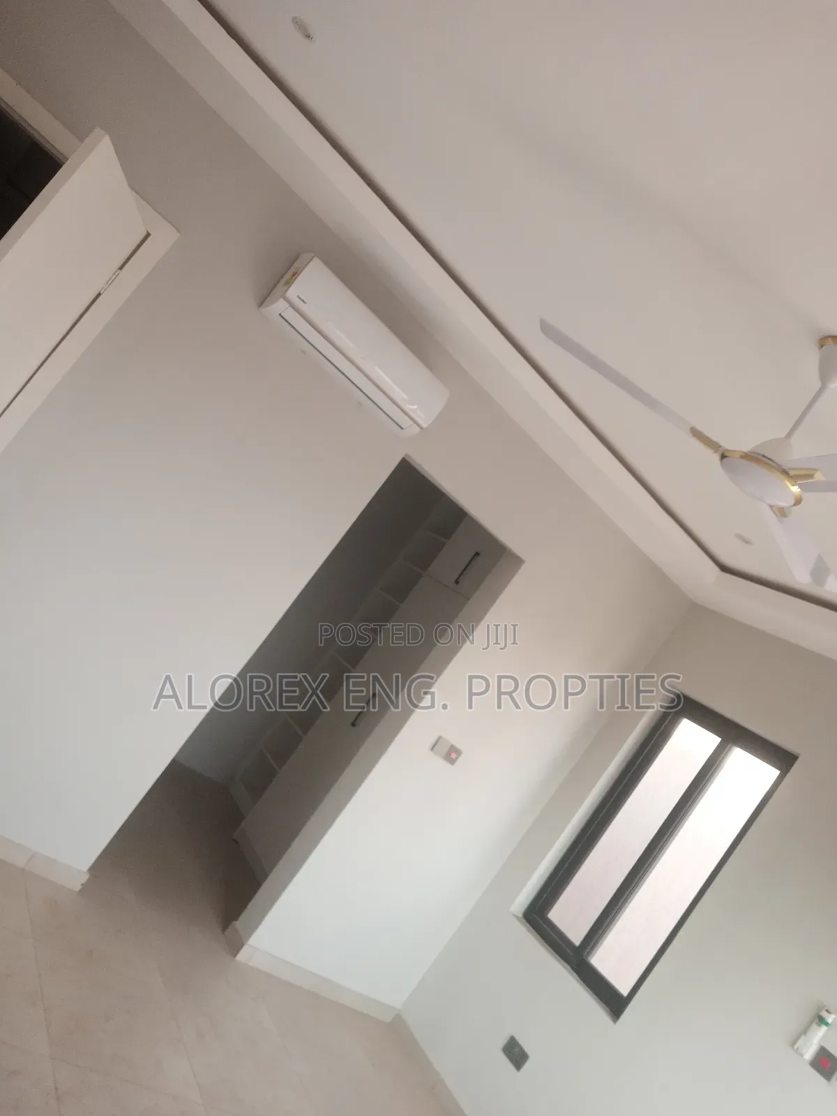 4bdrm House in $650 Executive, Oyarifa for rent