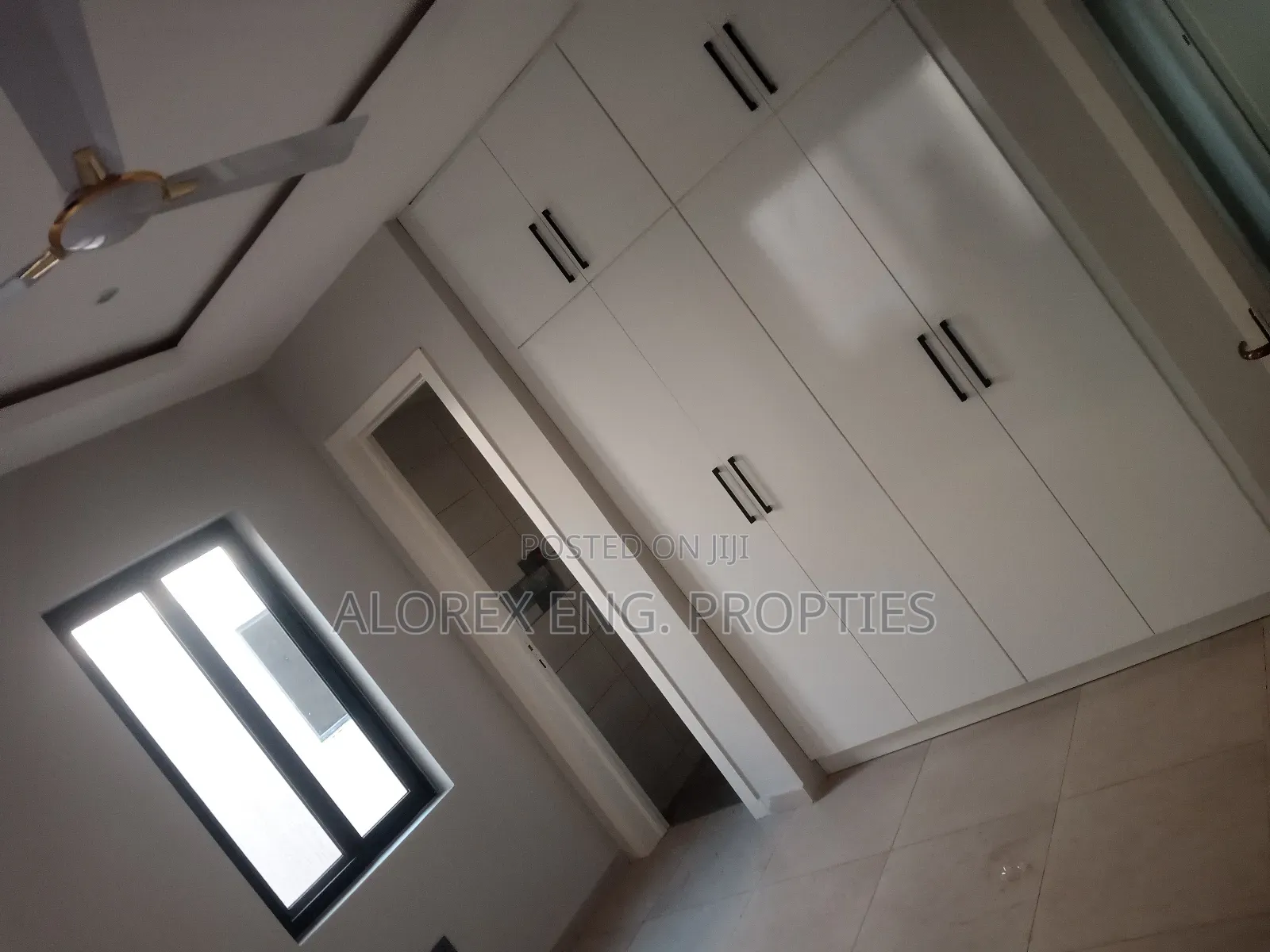 4bdrm House in $650 Executive, Oyarifa for rent