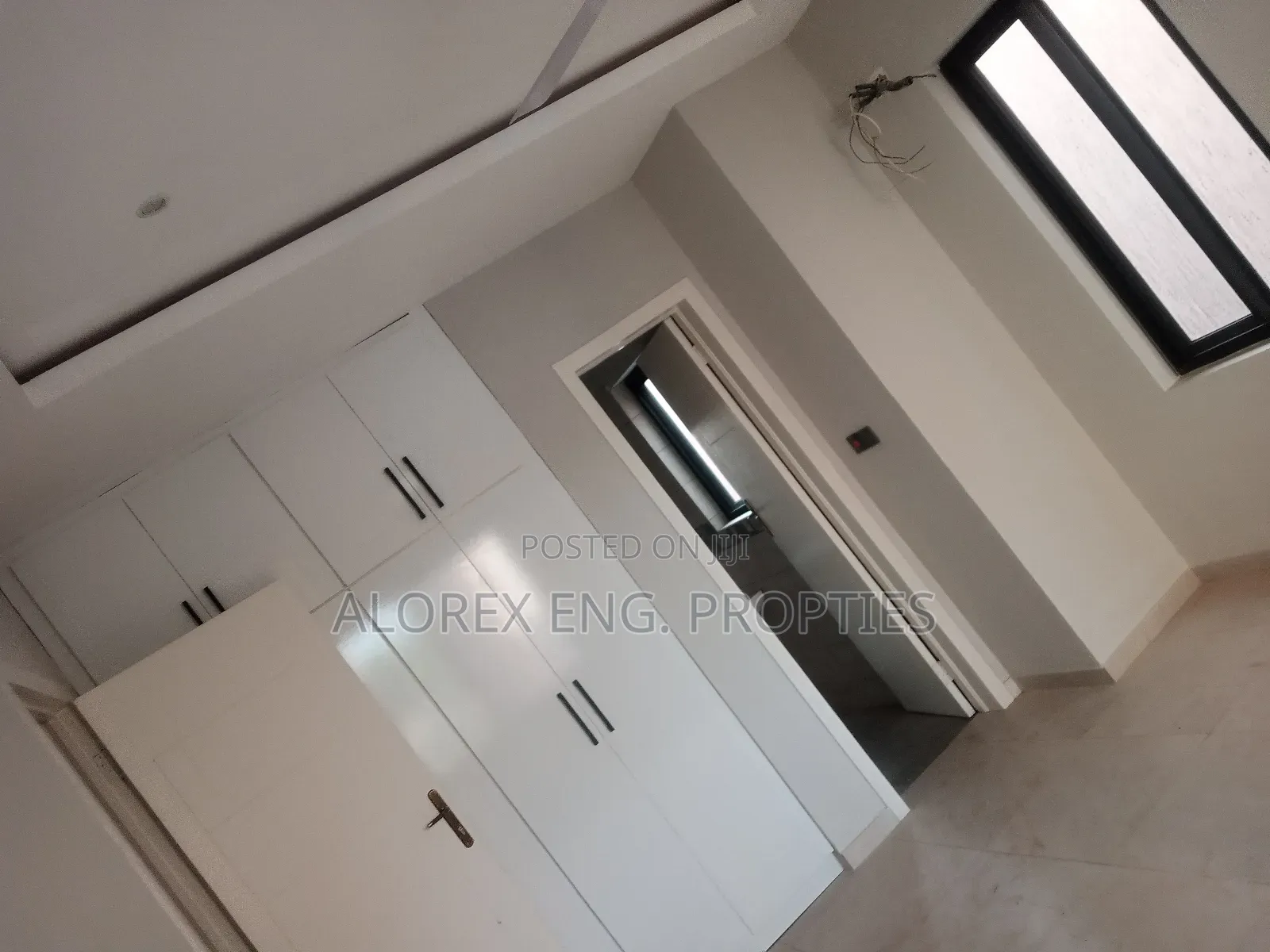 4bdrm House in $650 Executive, Oyarifa for rent