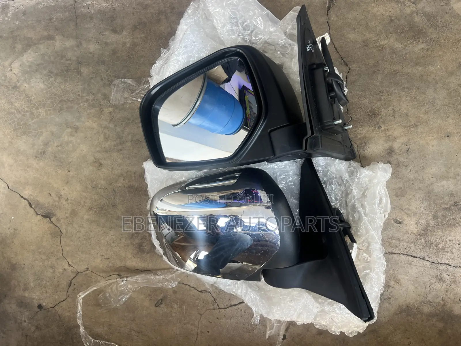Mitsubishi L200 Vodafone Pickup Driving Mirror With Shining