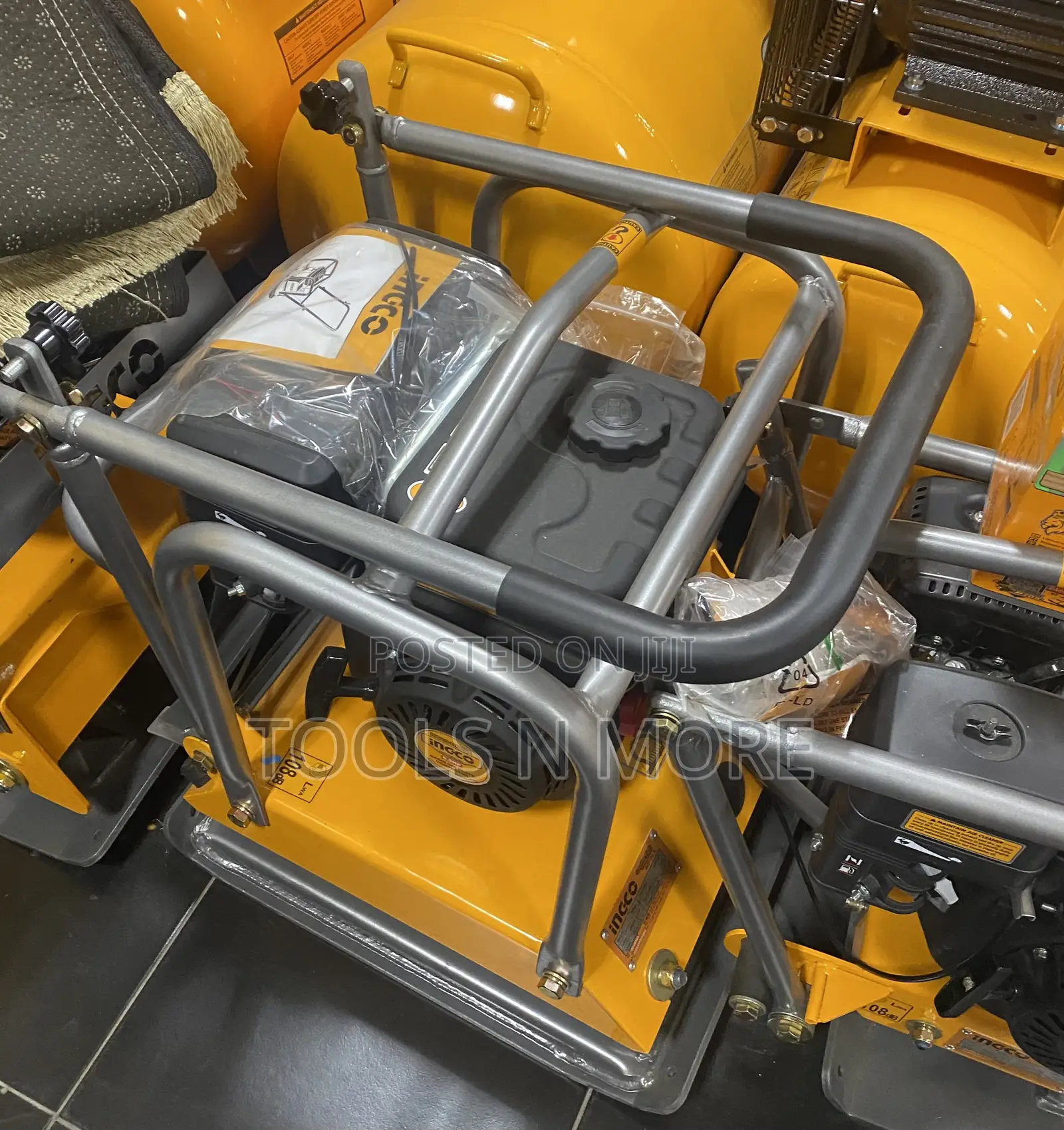 INGCO Gasoline Plate Compactor 4800W