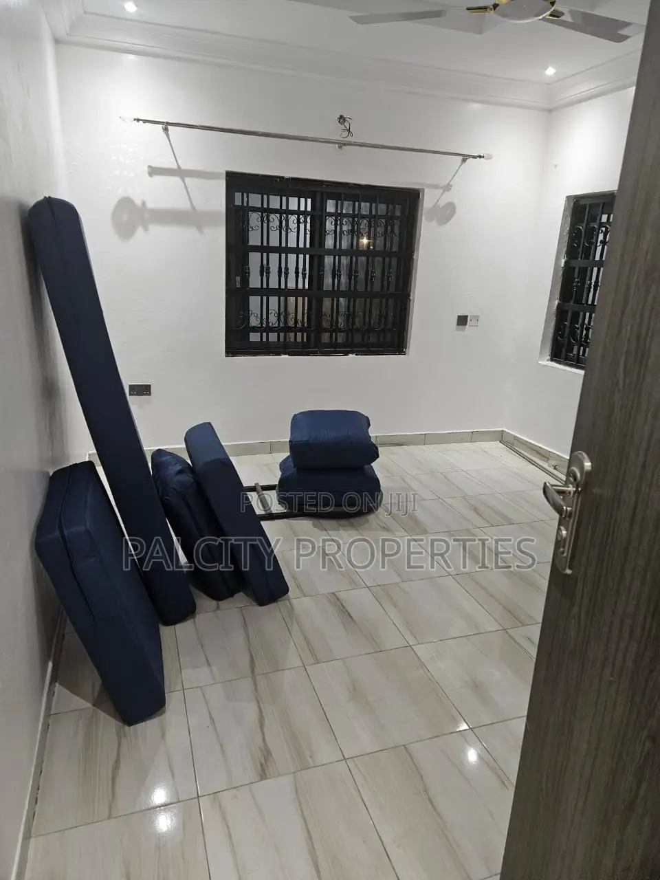 5bdrm House in Santasi Kotwi, Kumasi Metropolitan for sale