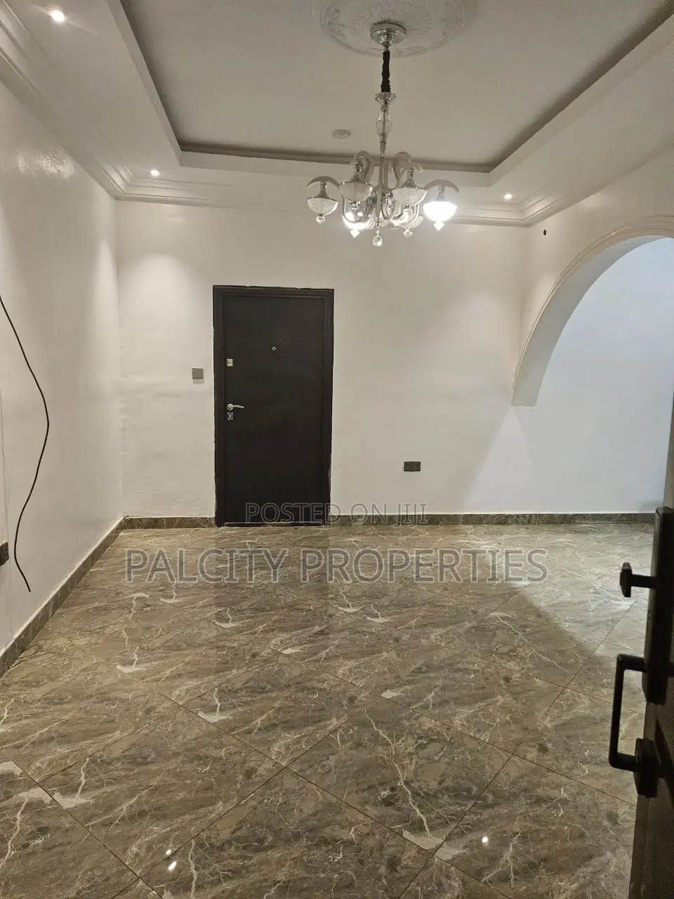 5bdrm House in Santasi Kotwi, Kumasi Metropolitan for sale