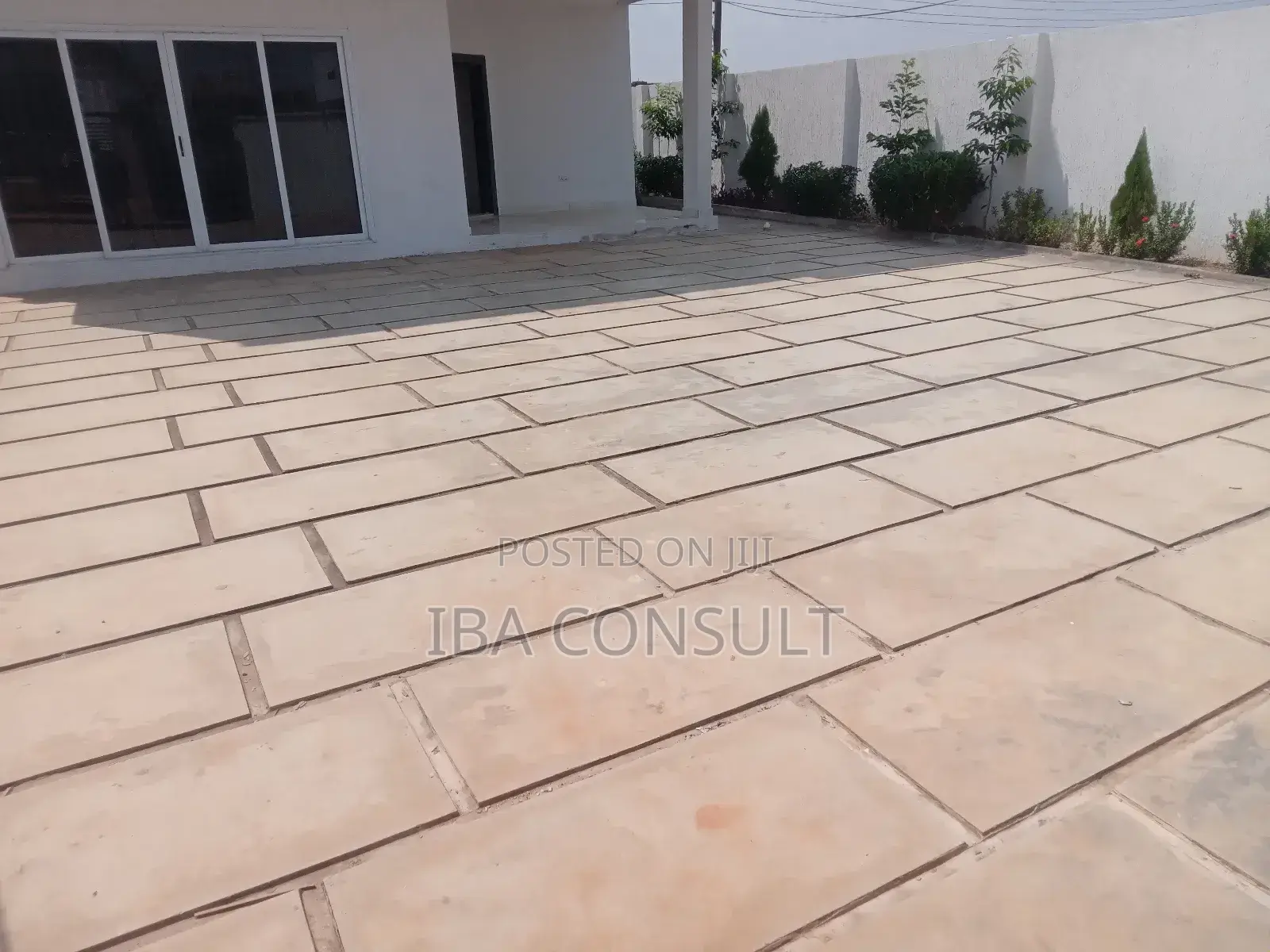 4bdrm House in Amrahia, Adenta for sale