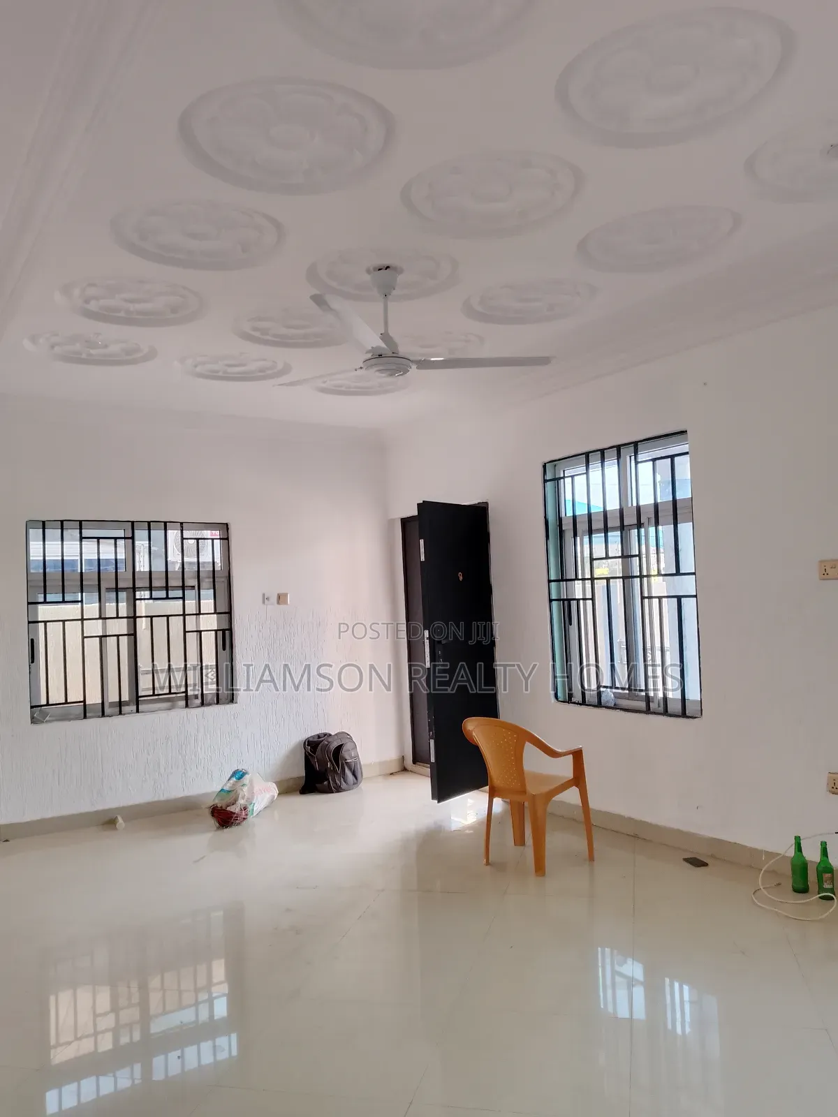 3bdrm House in Community 18 Area, Spintex for rent