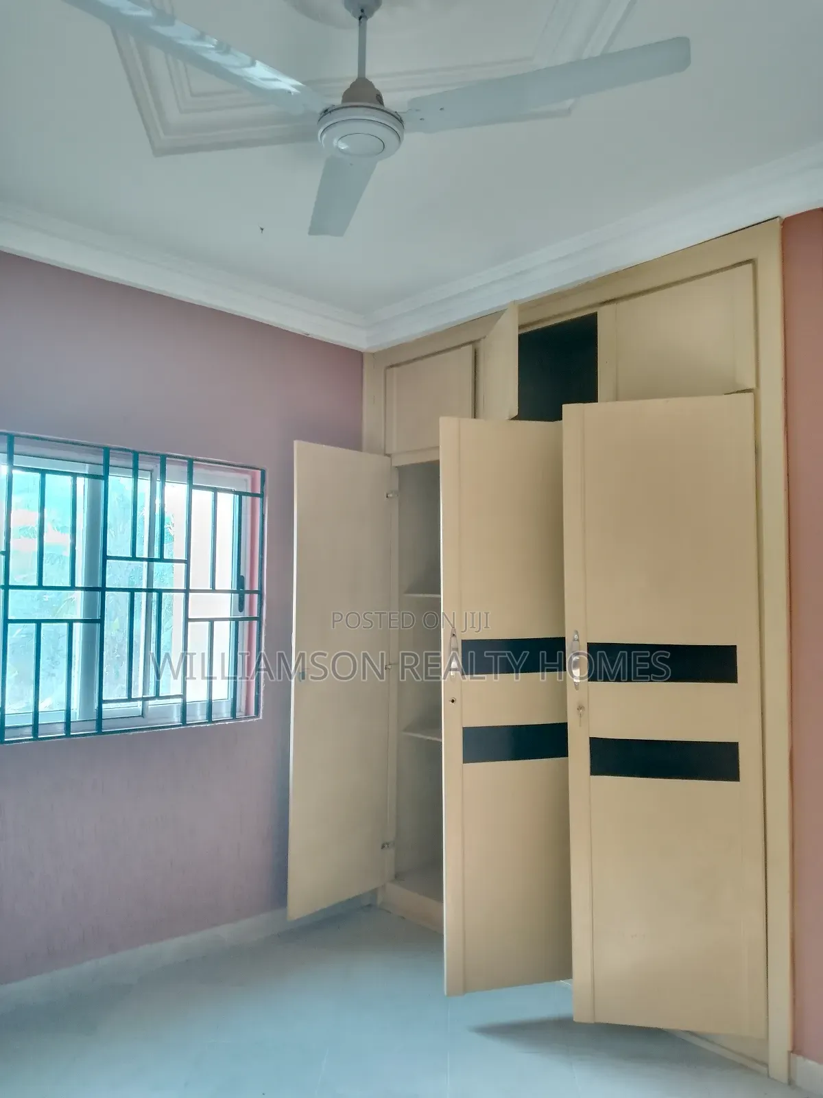 3bdrm House in Community 18 Area, Spintex for rent