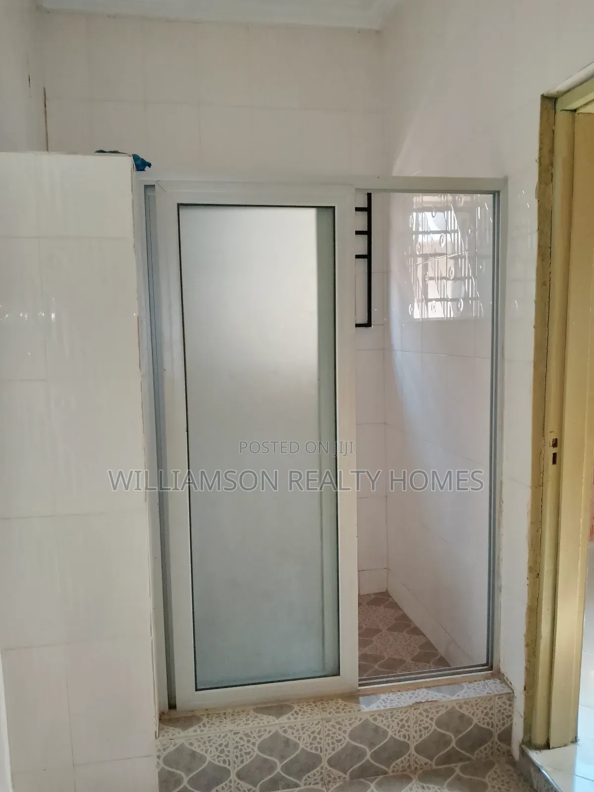 3bdrm House in Community 18 Area, Spintex for rent