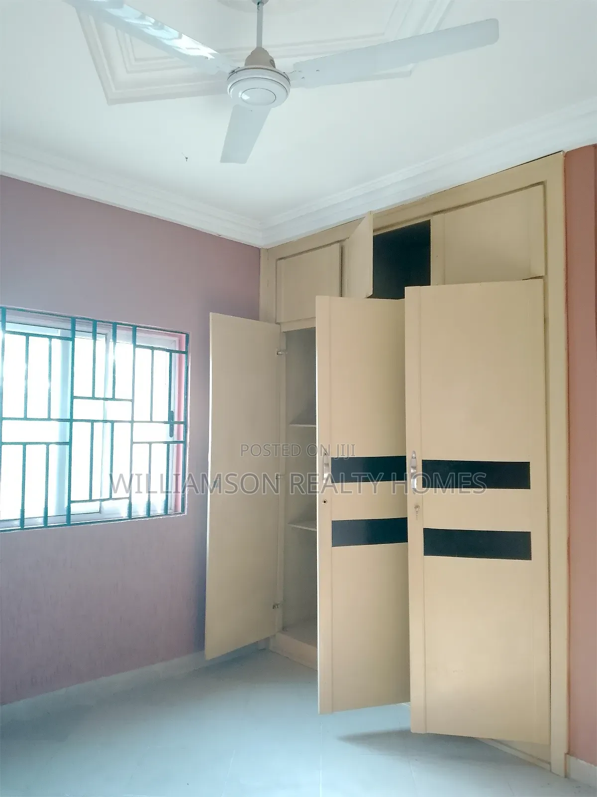 3bdrm House in Community 18 Area, Spintex for rent