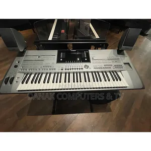 Yamaha Tyros 2 Keyboard
