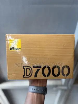 Nikon D7000+18-105mm Lens