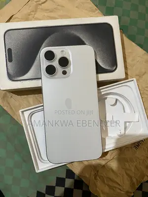 New Apple iPhone 15 Pro Max 256 GB White