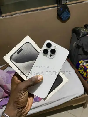 New Apple iPhone 15 Pro Max 256 GB White