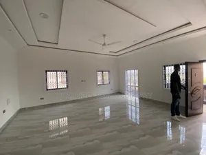 4bdrm Duplex in Achimota, Accra Metropolitan for sale