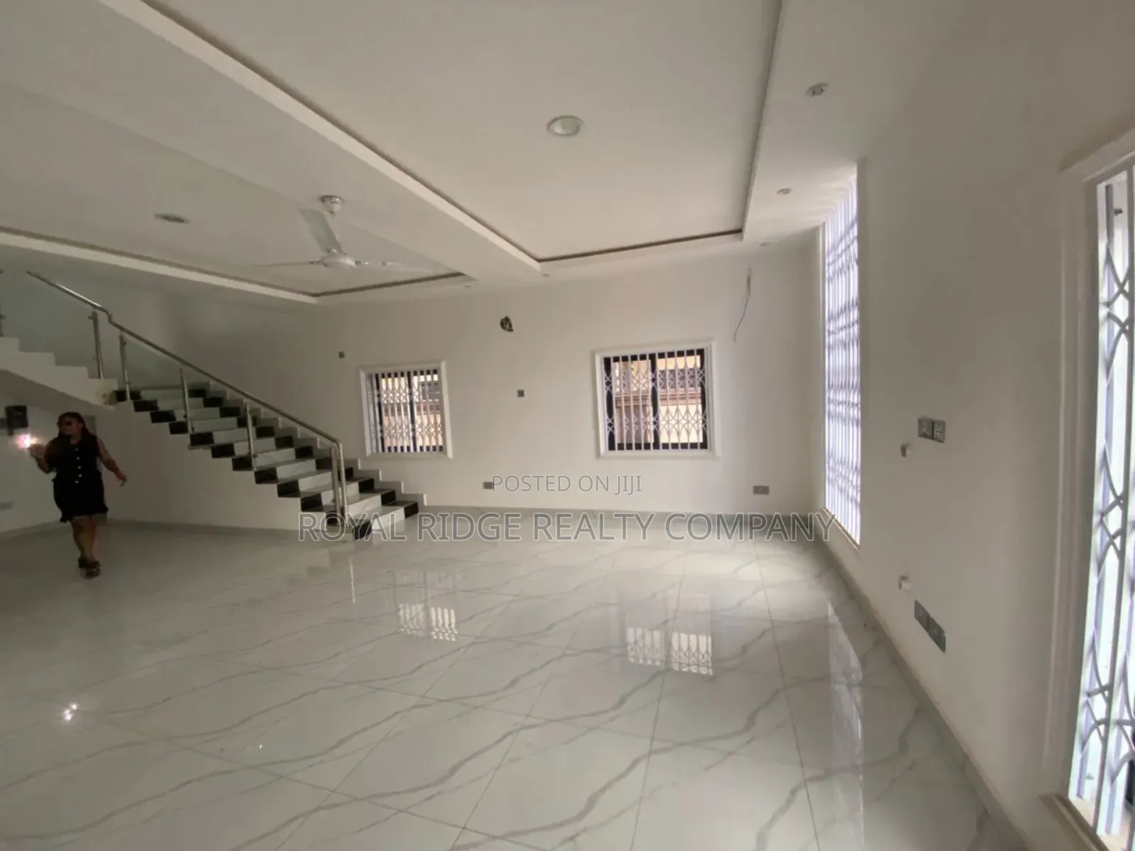 4bdrm Duplex in Achimota, Accra Metropolitan for sale