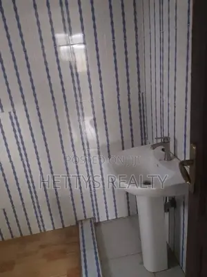 2bdrm House in Adenta for sale
