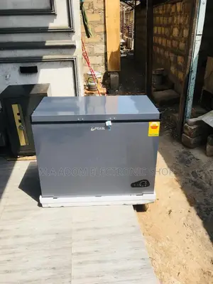 Pearl 250L Chest Freezer: Freeze With Ease!