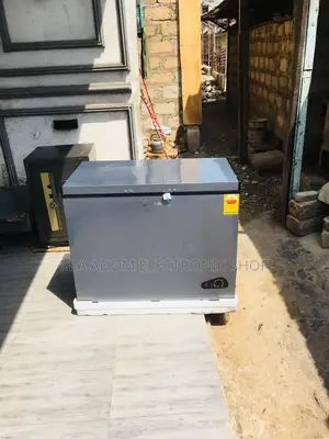 Pearl 250L Chest Freezer: Stock Up and Save