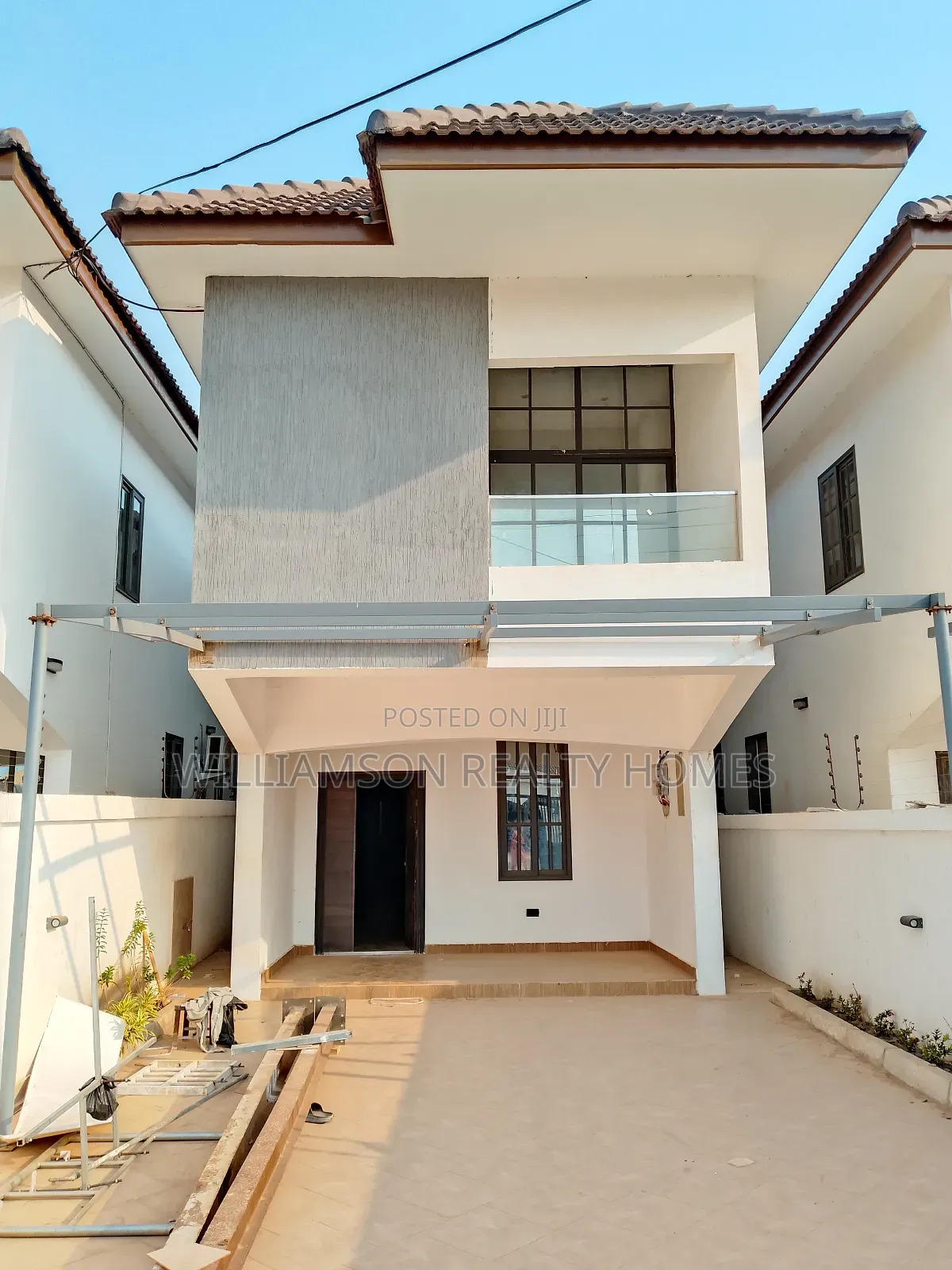 3bdrm House in Community 18 Area, Spintex for rent