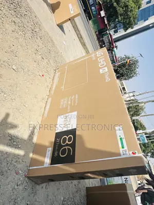 Realistic Shade Uhd Smart Lg 86”Ur78