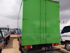 Kia Rhino Container