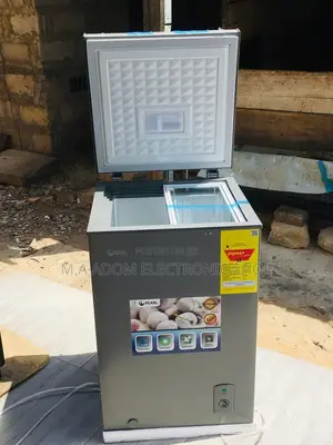 Compact Efficient Pearl 100L Chest Freezer - Fast Freeze