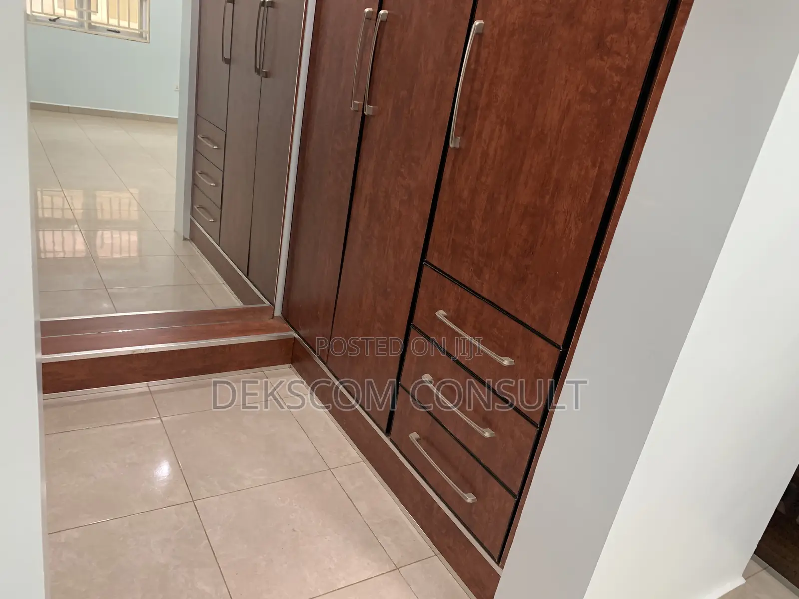 4bdrm House in Oyibi for sale