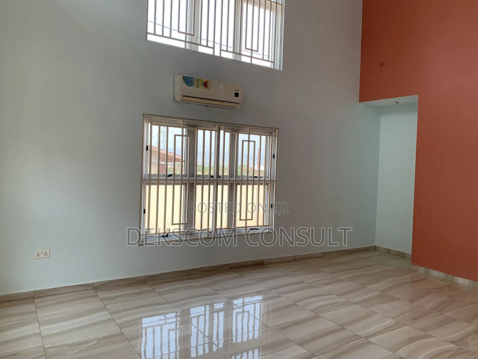 4bdrm House in Oyibi for sale