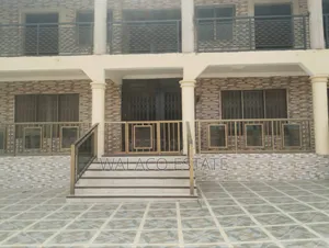 3bdrm Shared Apartment in Mallam for rent
