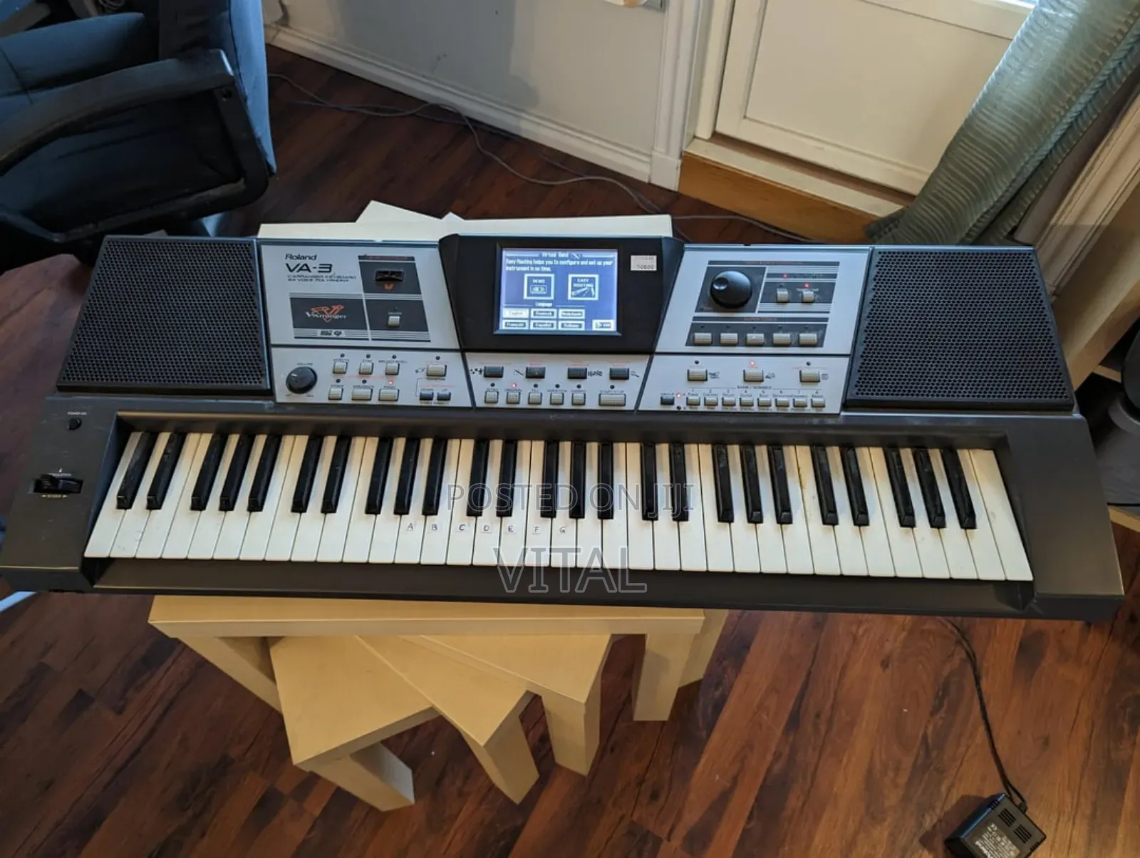 Roland Va 3