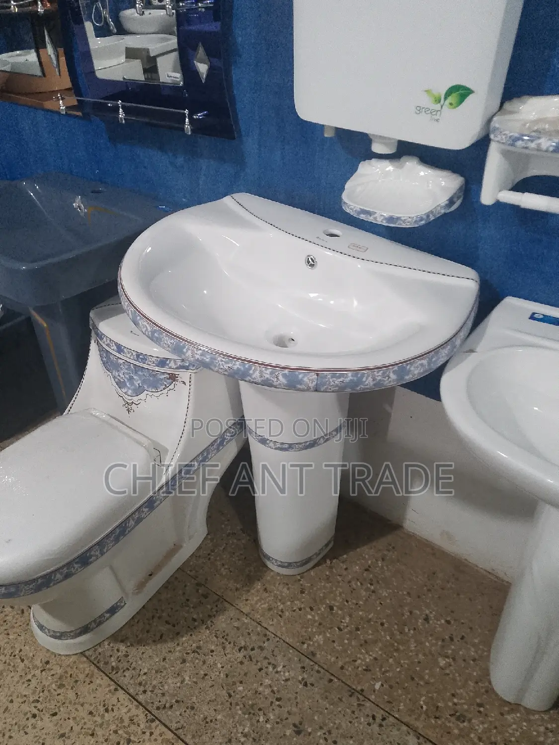 Set of Wc - Bain Accessories 018SC