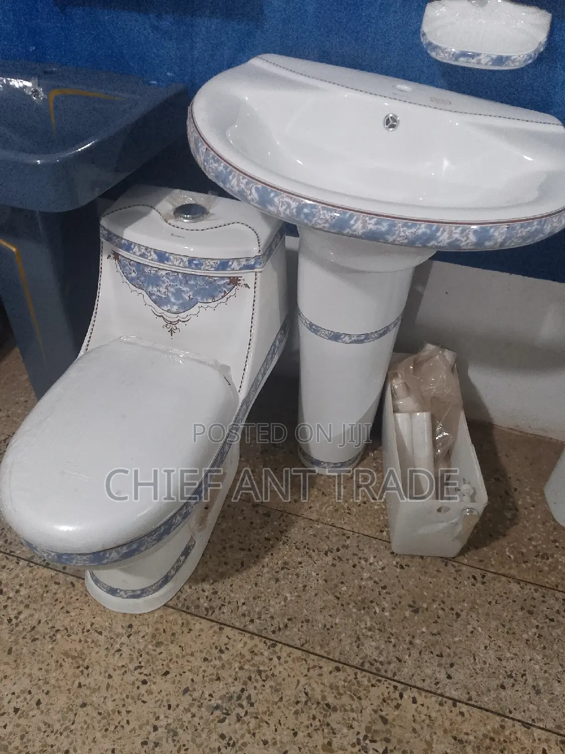 Set of Wc - Bain Accessories 018SC