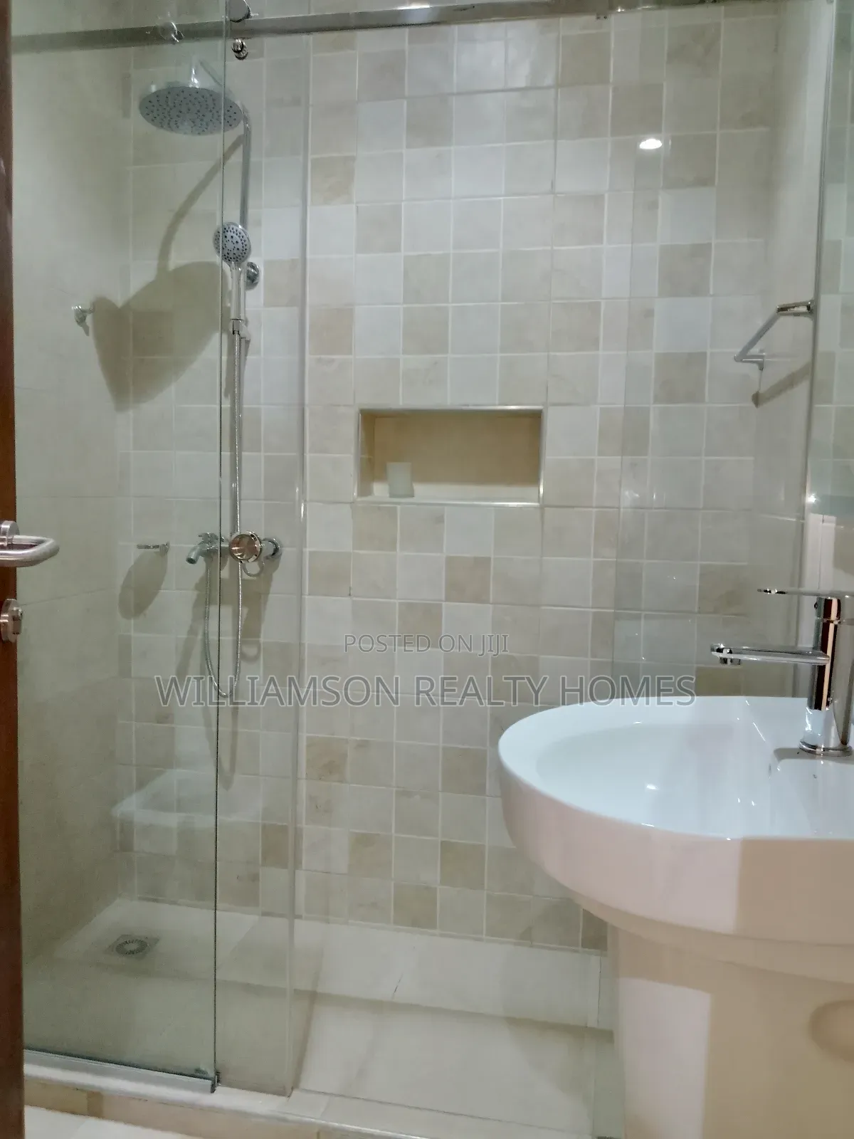 2bdrm Apartment in Community 18 Area, Spintex for rent