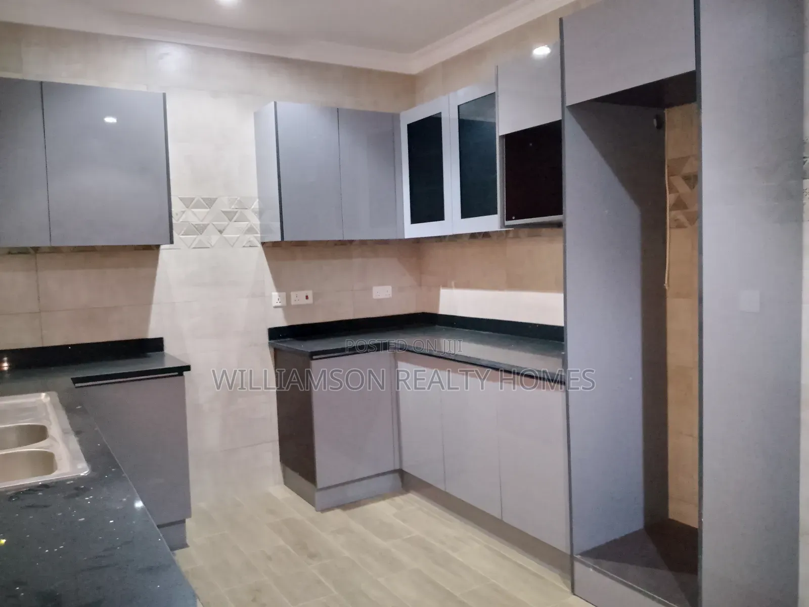 2bdrm Apartment in Community 18 Area, Spintex for rent