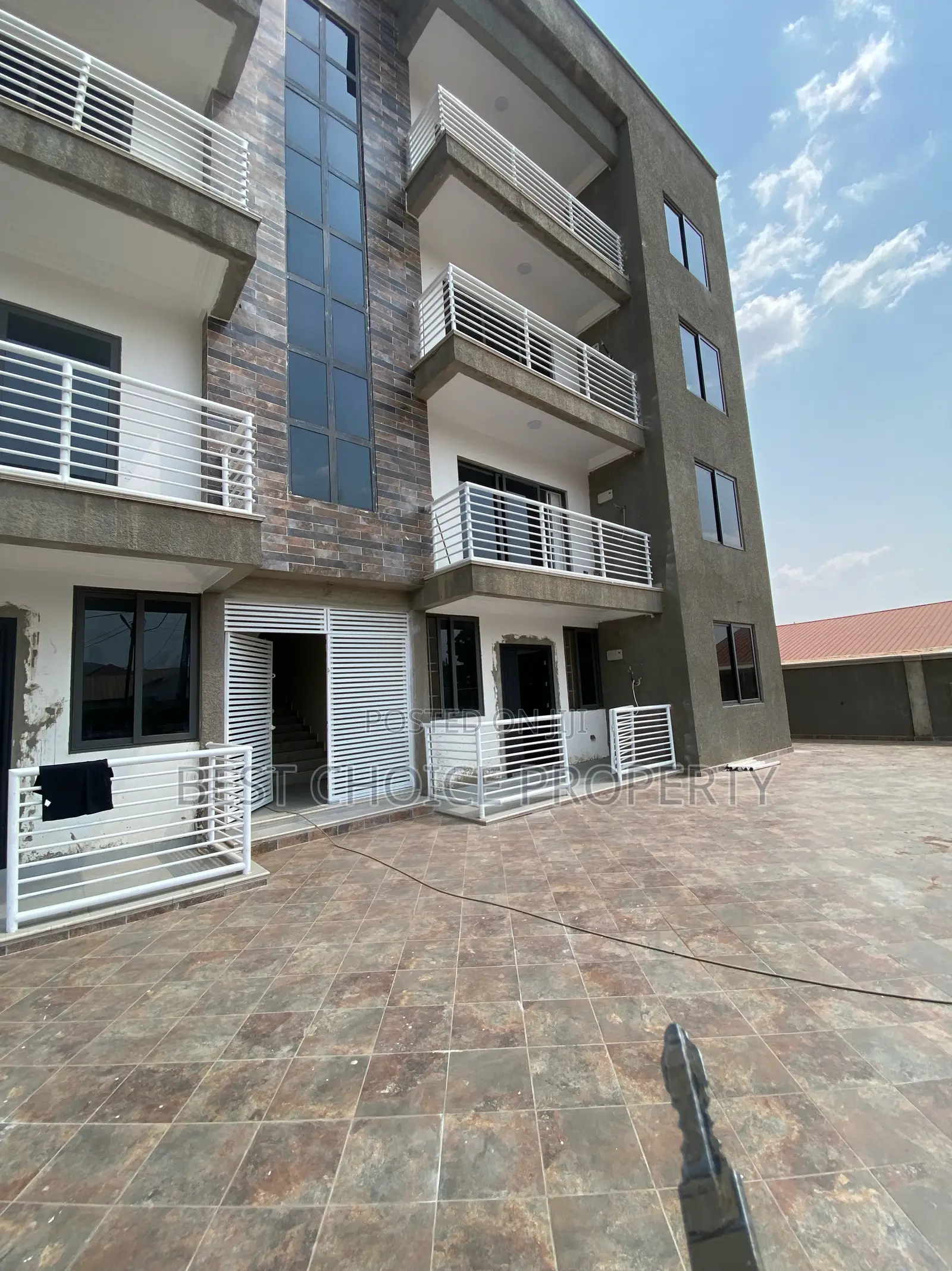1bdrm Apartment in Oyarifa Ghana Flag for rent