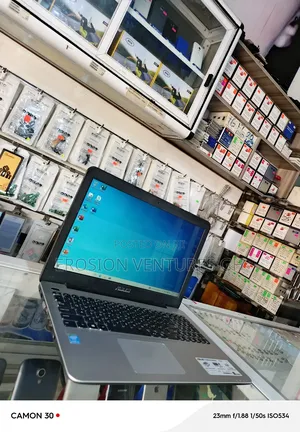 Laptop Asus A42Jr 6GB Intel Core I5 HDD 500GB