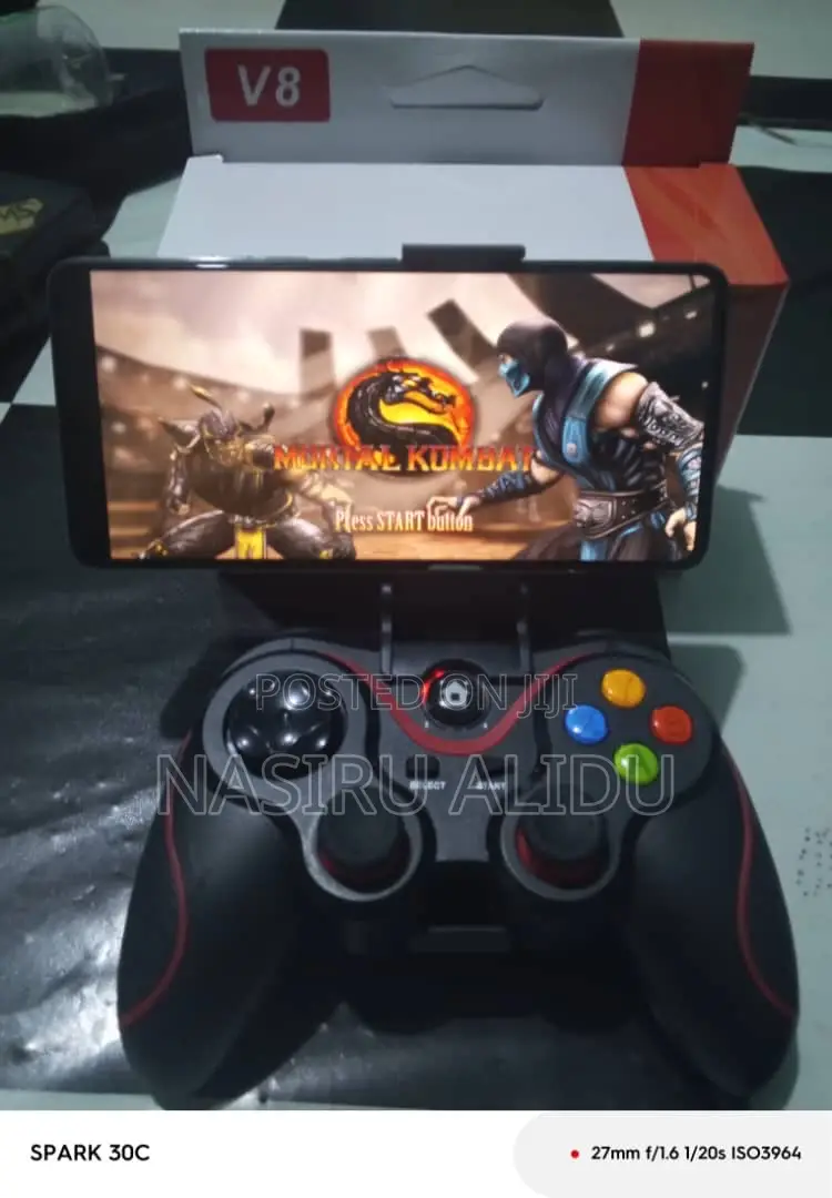 Xbox360 Wired Controller and Ps3 Wireless ,Phone Controllers