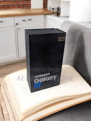 New Samsung Galaxy S7 32 GB Gold