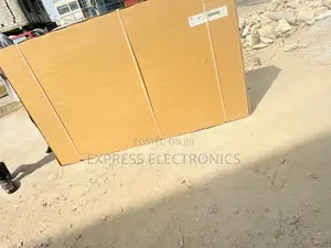 Samsung Uhd Smart Glossy 85”Cu80000 Best Screen