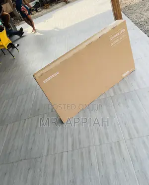 Samsung 50du7010 50 Inch Uhd Smart Screen Television.