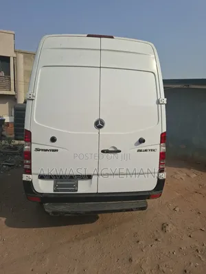 Mercedes-Benz Sprinter 2012 White